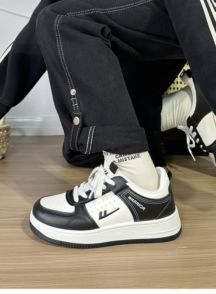 Huili Air Force One Couple Sneakers for Women And Men, Autumn Casual Shoes, Versatile Footwear for Women, White And Silver, Size 42 25