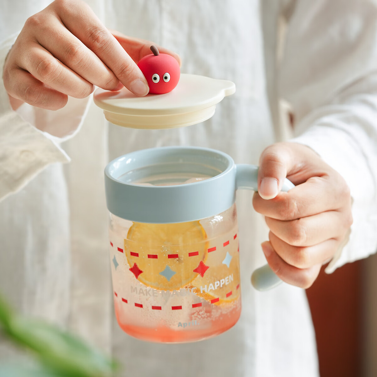 APRIL High Borosilicate Glass Cup for Women with Lid and Handle, High-Value Heat-Resistant Tea Mug, Christmas Gift