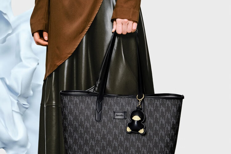 NUCELLE Angelababy's Duck Tote Bag, 2026 Light Luxury Niche Commuter Shoulder Bag for Women, Birthday Gift 28
