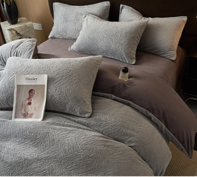 MUJI Milk Velvet Carved Four-Piece Set Coral Fleece Thickened Double-Sided Warm Bedding Sheet Duvet Cover 200*230cm Autumn Winter 3