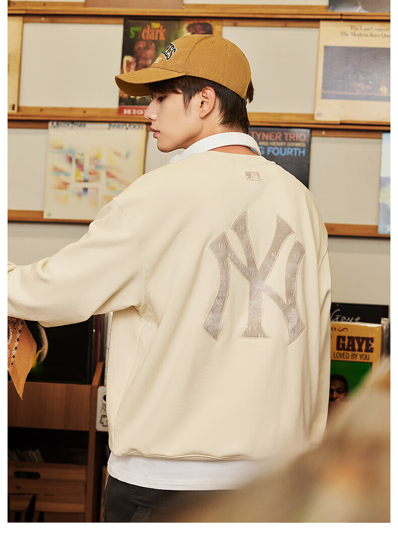 MLB Unisex Back Logo Large Print Crewneck Pullover Sweatshirt 25 Autumn New 3AMTM0654-50BKS-S 4