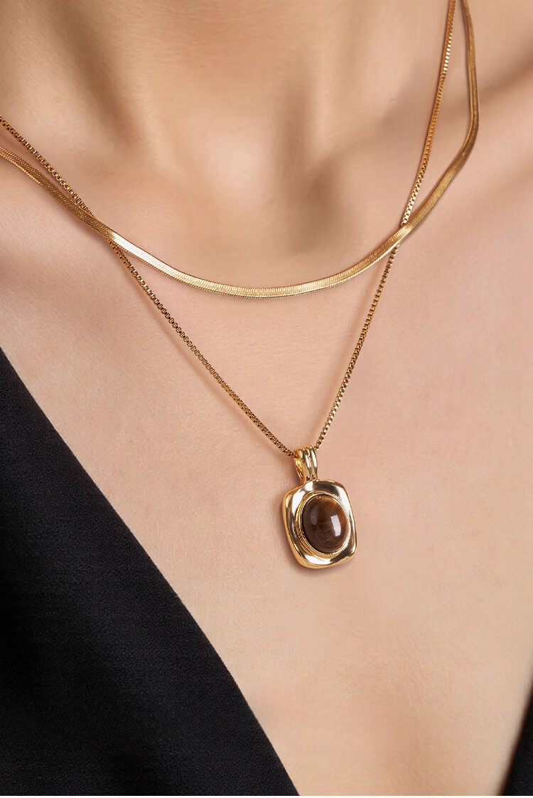 AJIDOU Women's Necklace, Retro Maillard Pendant, Double-Layered Snake Bone Chain, Elegant Light Luxury Sweater Chain for Mid-Autumn Festival 4