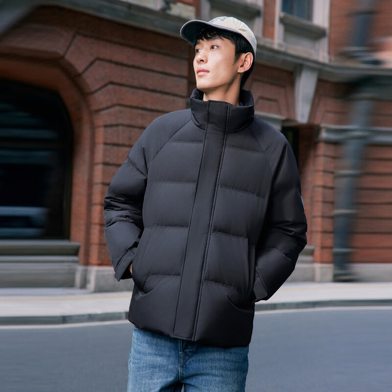 SNOWFLYING 2025 New Winter Men's Thick Coat Loose Comfortable Lightweight Warm Down Jacket Casual