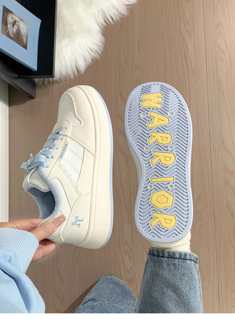 Warrior Korean Style Versatile White Sneakers for Women, New Fleece-Lined Shoes for Female Students, Off-White and Light Blue, Fleece-Lined, Size 36 (Runs Small) 7