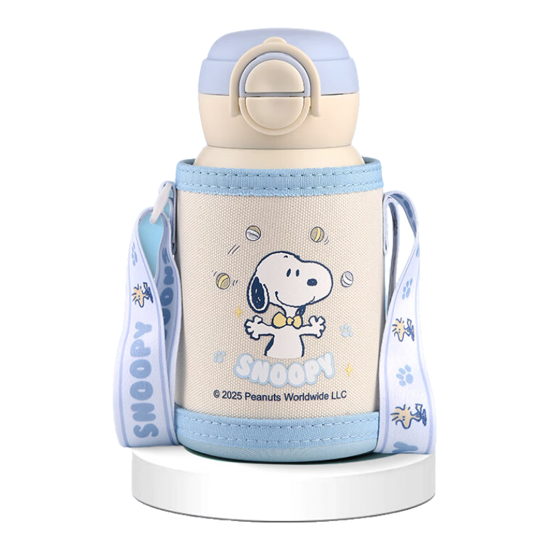 SNOOPY Children's Insulated Cup, 316 Stainless Steel Straw Water Bottle with Sleeve, Portable Drinking Cup for Elementary School Boys And Girls, Blue