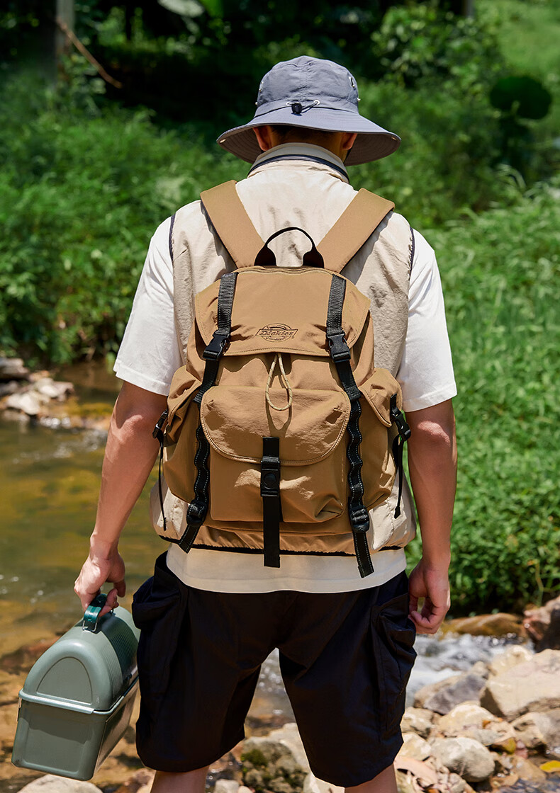 Dickies Large Capacity Waterproof Lightweight Outdoor Camping Hiking Travel Commuter Laptop Backpack 16