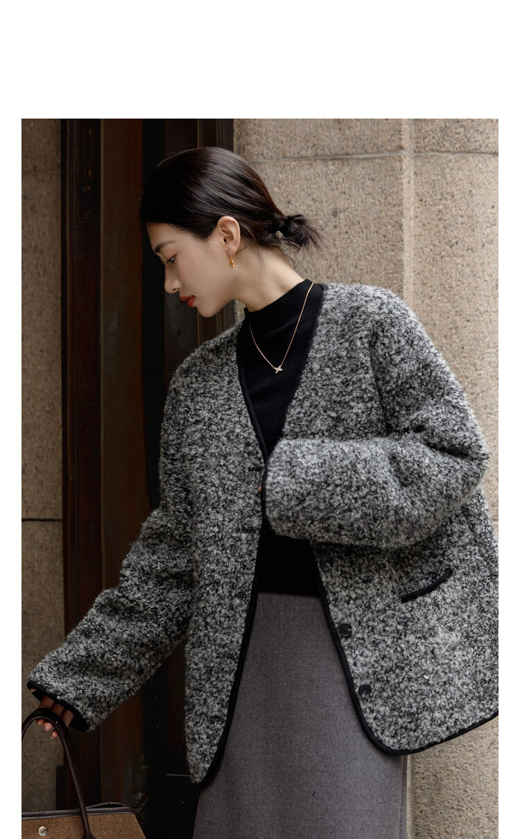 Demana Warm Winter Love Letter Women's Winter Small Heater 90% Duck Down V-Neck Suede Spliced Edged Color-Blocked Down Jacket 1