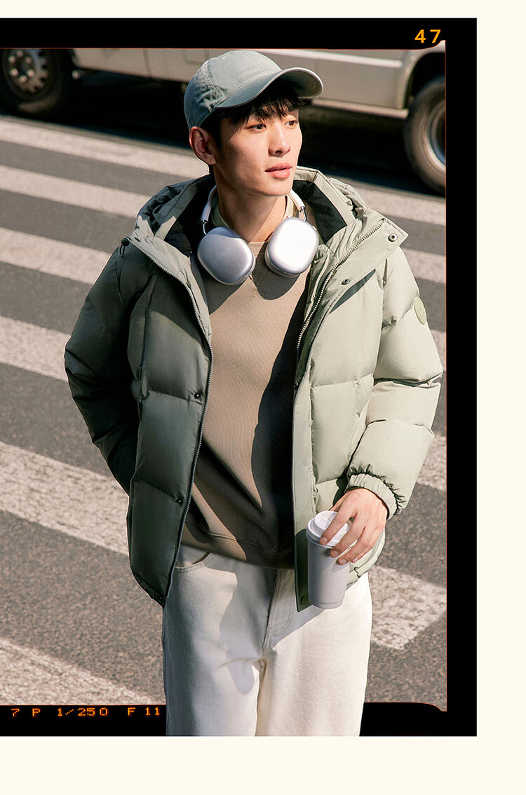 SNOWFLYING 2025 Autumn New Men's Short Hooded Down Jacket Business Casual Fashion Thick Warm Cold-Resistant 2