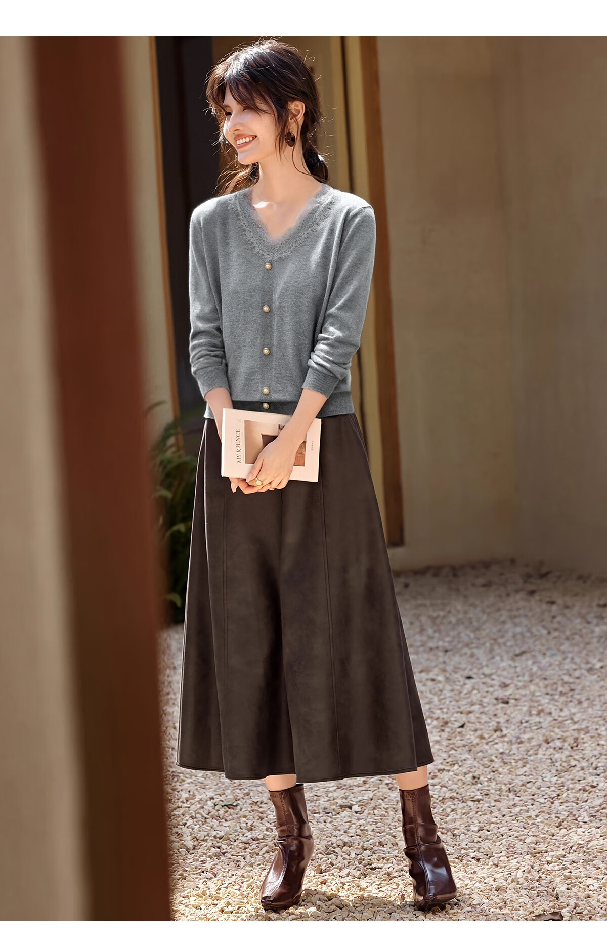 She Enjoy Women's Knitwear Lace Splice V-Neck Knit Base Shirt Fashion Versatile Soft Sweater Top T53Z045 4
