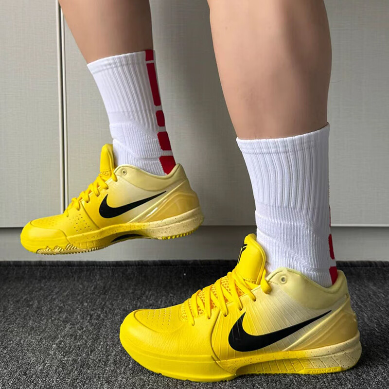 NIKE Kobe 4 Basketball Shoes Men IH0587-700 Yellow Size 44.5 New Year Gift Sports Shoes