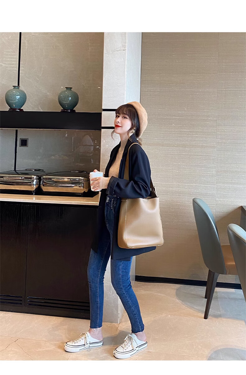 XUEXIMAN Semi-Turtleneck Base Layer for Women, Autumn And Winter Solid Color High-End Base Shirt, Versatile Slimming Knitted Sweater Suitable for Outer Wear 19