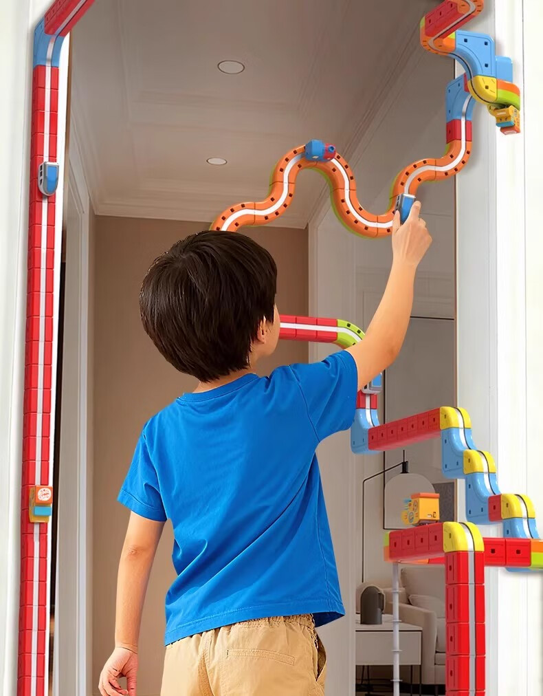 Miaobeile Children's Toy Boys Birthday Gift Magnetic Floating Track Car Small Train Toy Car 3-6 Years Assembly 12