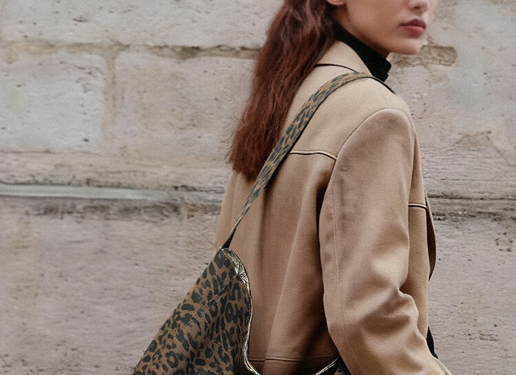 Miaodi Relaxed Lazy Style Leopard Print Large Capacity Double-Sided Shoulder Commuter Canvas Tote Bag Women's Underarm Hobo Bag 1