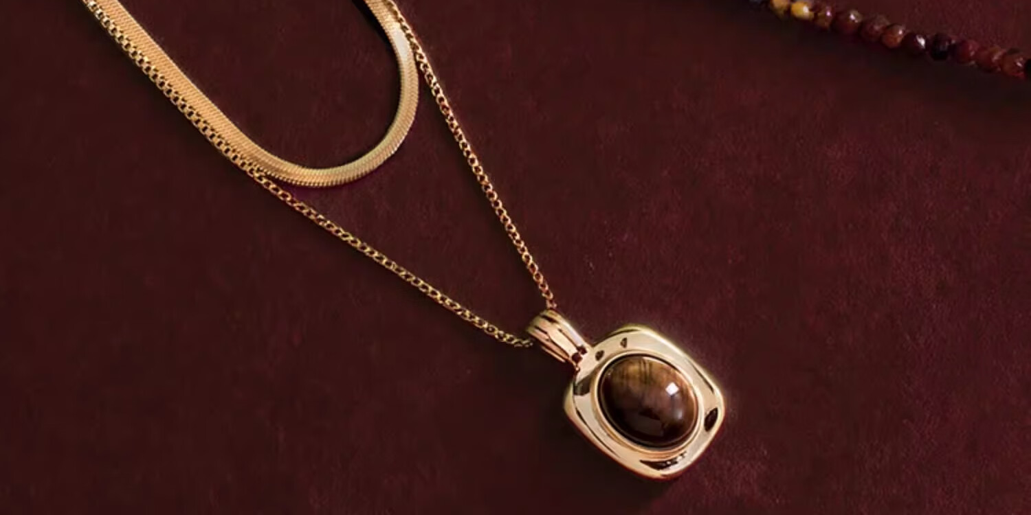 AJIDOU Women's Necklace, Retro Maillard Pendant, Double-Layered Snake Bone Chain, Elegant Light Luxury Sweater Chain for Mid-Autumn Festival 2
