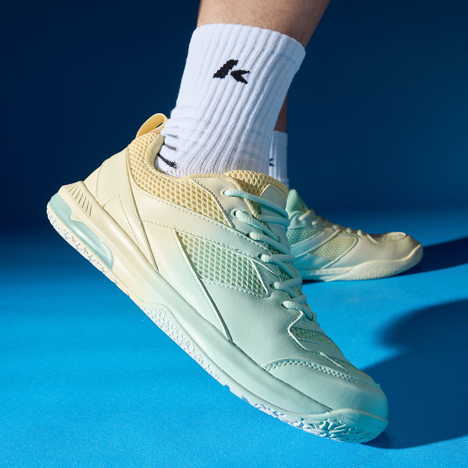 KAWASAKI Unisex Badminton Shoes Non-Slip Shock Absorption Professional Training Competition Sports Shoes Whale Dream Fantasy Green Size 38
