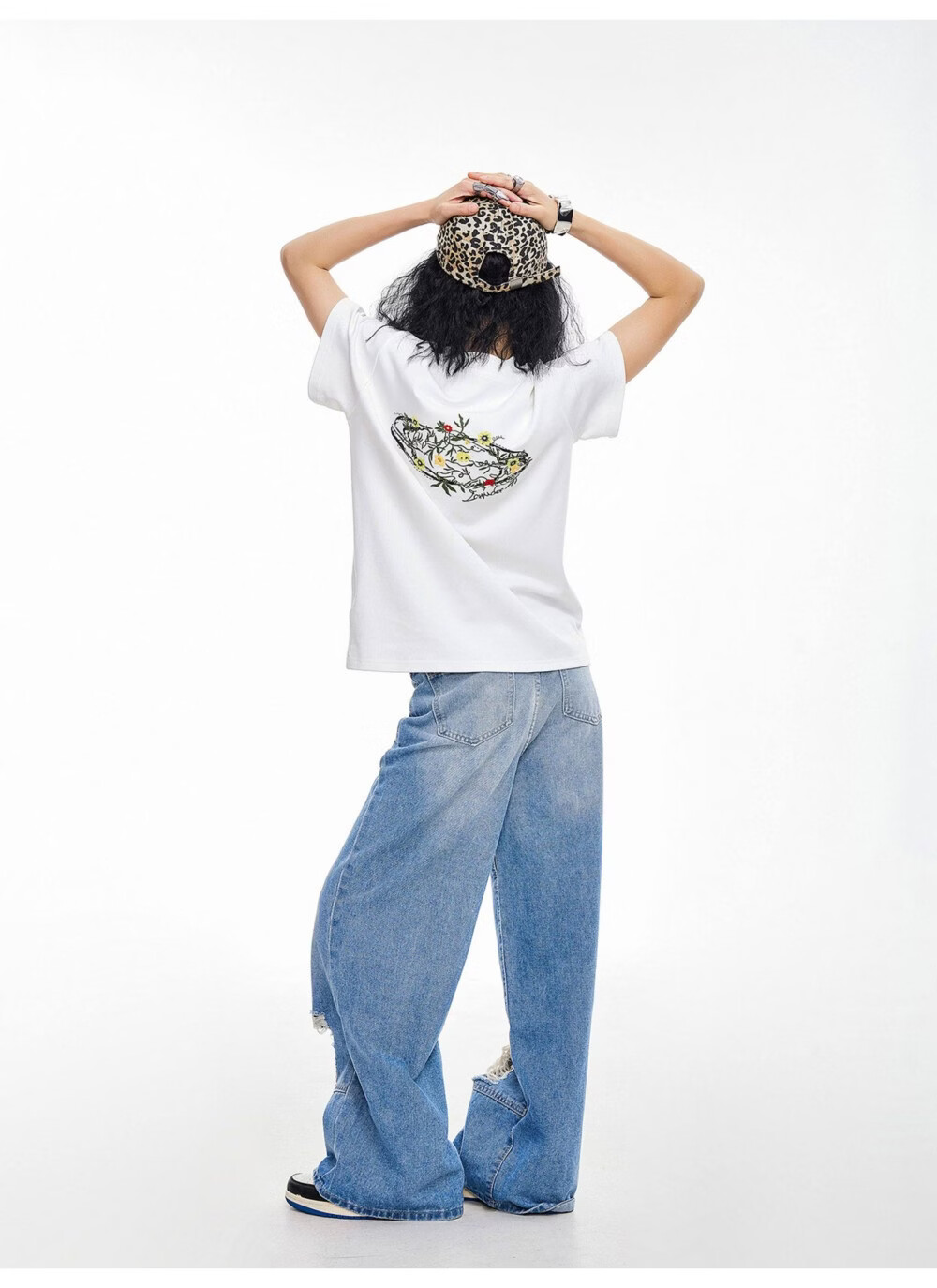 ICH MODE American Style Floral Embroidery Shoulder-Fitting Short Sleeve T-Shirt Women Spring Summer New Slim Fit Half High Neck Half Sleeve Top White S 9