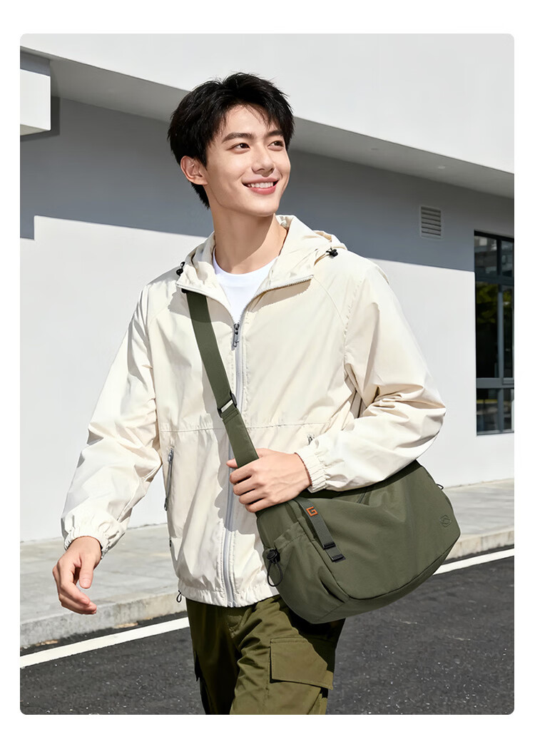 GOLF Men's Casual Shoulder Bag Crossbody Bag Unisex Waterproof Lightweight Cycling Sports Bag for Phone and iPad 20