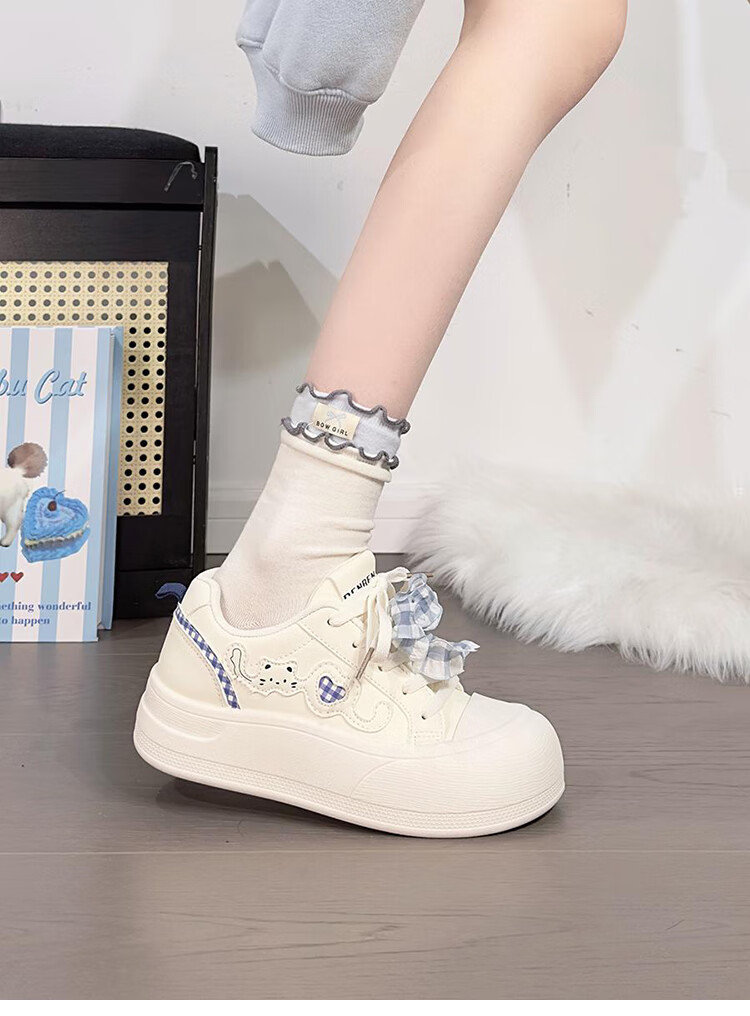 Renben Soft Sole Lightweight White Sneakers for Women Trending Original Versatile Chunky Head Bread Shoes Thick Sole Sports Sneakers for Women 5