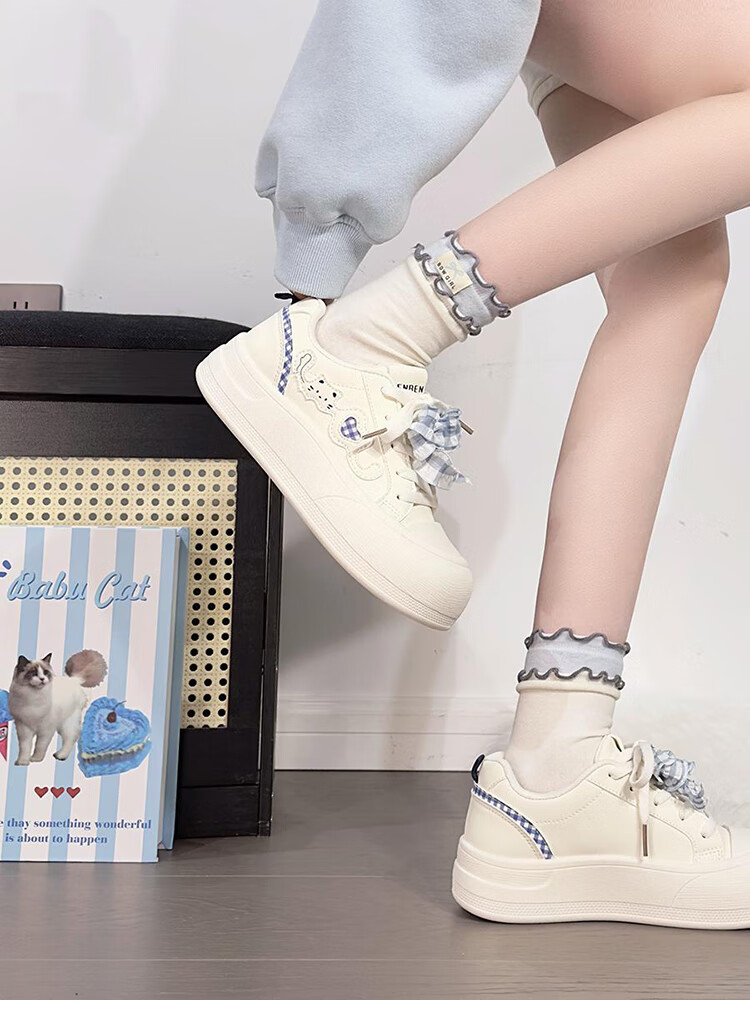 Renben Soft Sole Lightweight White Sneakers for Women Trending Original Versatile Chunky Head Bread Shoes Thick Sole Sports Sneakers for Women 2