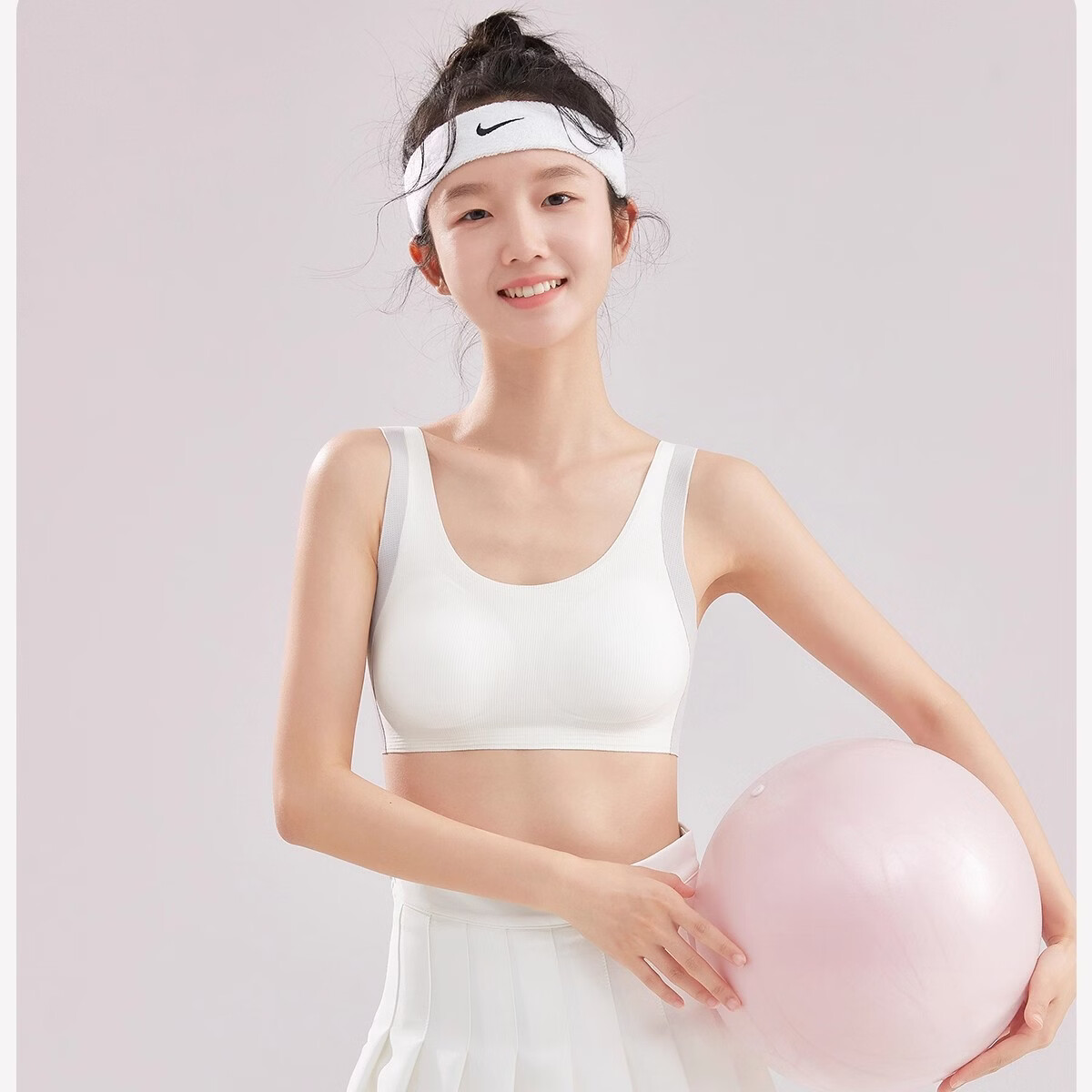 GUJIN 2-Pack Girls' Developmental Shaping Bras for Ages 13-16, Middle and High School Student Sports Bras 32