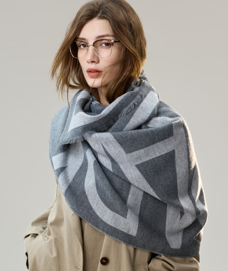 ELLE Gift Box Set Women's Shawl Office Warm Fashion Versatile Scarf Neck Warmer New Winter Gift New Year 6