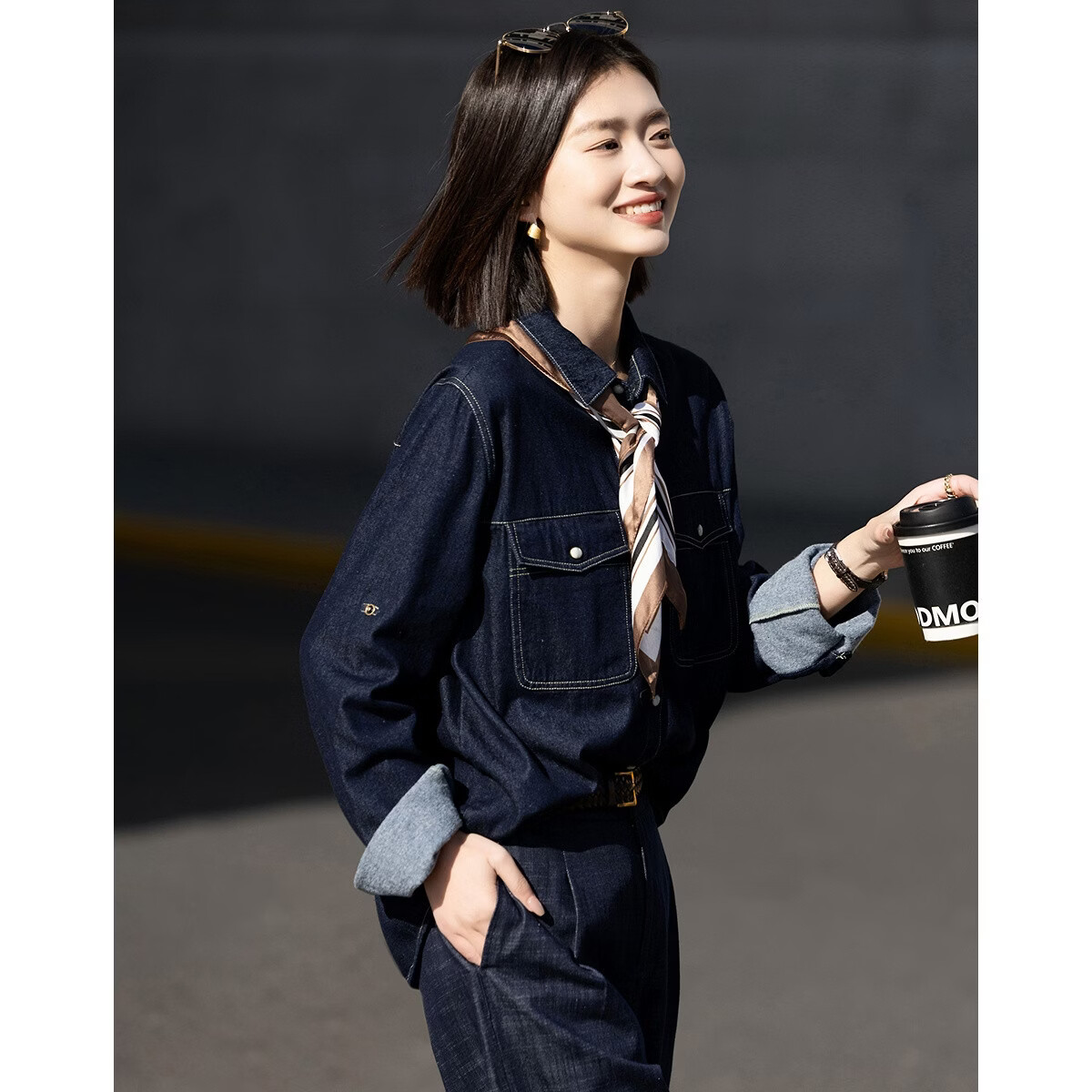 Demana [Cloud Oxygen Cotton] Spring Urban Style Contrast Stitching Fleece-Lined Small Size Women's Denim Shirt with Turn-Down Collar