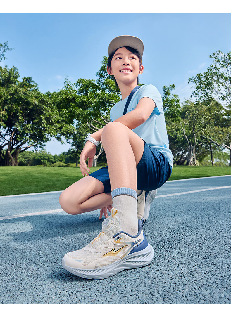 ERKE Kids Unisex Sports Shoes Children's Dial Buckle Mesh Running Shoes Microcrystalline White/Moonstone Gray Size 34 16