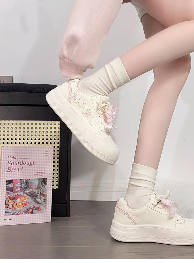 Renben Soft Sole Lightweight White Sneakers for Women Trending Original Versatile Chunky Head Bread Shoes Thick Sole Sports Sneakers for Women 11