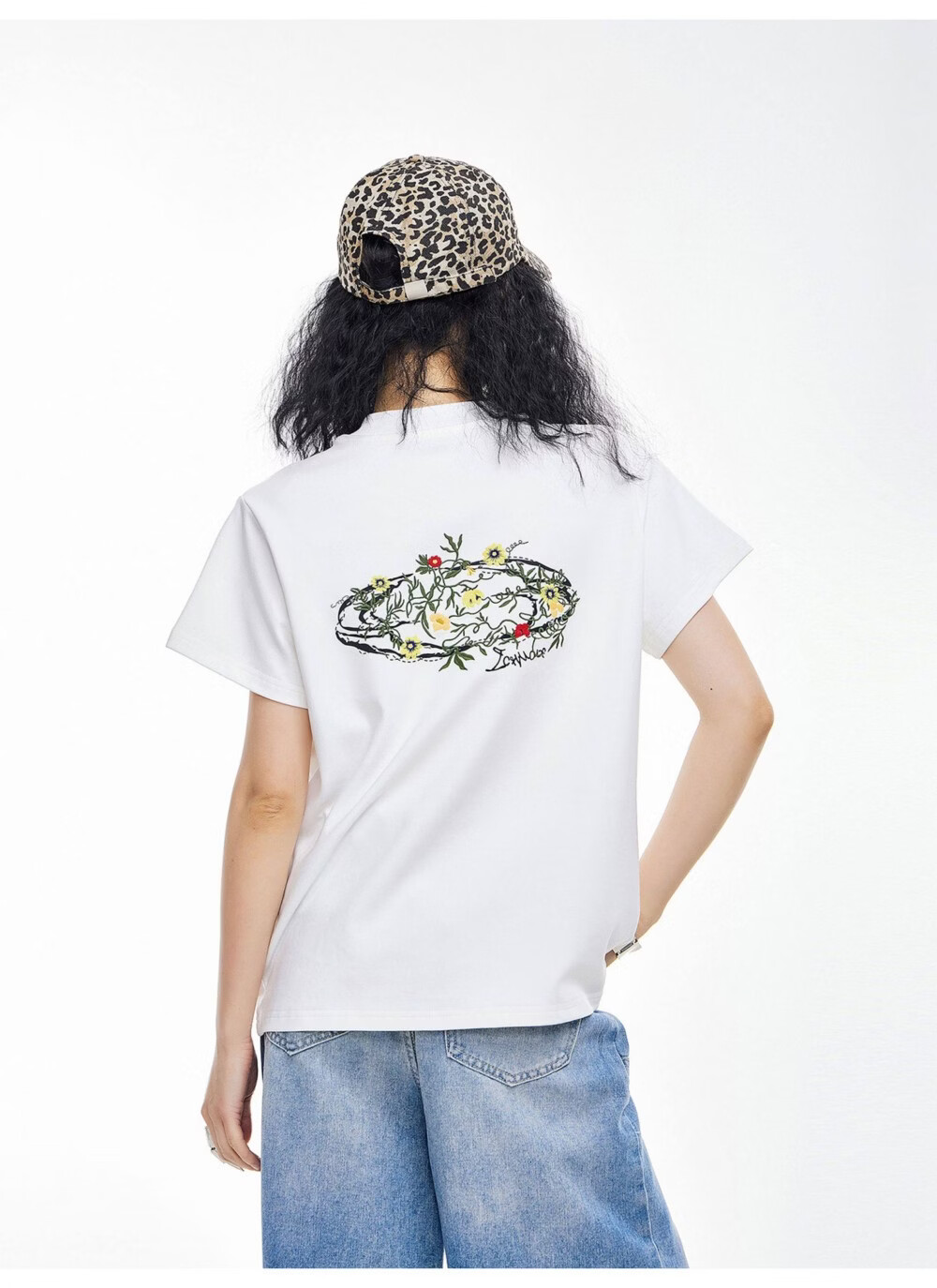 ICH MODE American Style Floral Embroidery Shoulder-Fitting Short Sleeve T-Shirt Women Spring Summer New Slim Fit Half High Neck Half Sleeve Top White S 10