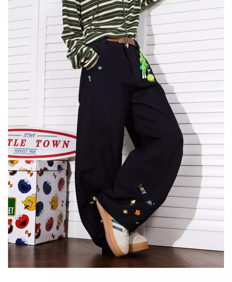 BEETLE TOWN Cartoon Embroidered Casual Pants for Women Spring Autumn 2025 New Loose Wide-Leg Curved Blade Pants Black M 21
