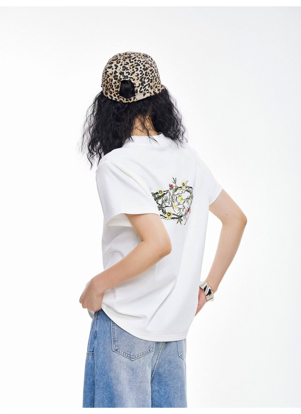 ICH MODE American Style Floral Embroidery Shoulder-Fitting Short Sleeve T-Shirt Women Spring Summer New Slim Fit Half High Neck Half Sleeve Top White S 8