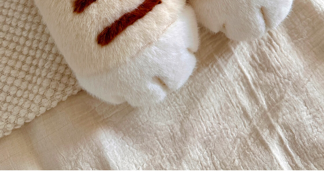 MINISO Cute Bear Claw Fleece-Lined Thickened Cotton Shoes, Adorable Wearable Home Slippers, Khaki (Cotton Shoes Style) Size 40-41 4