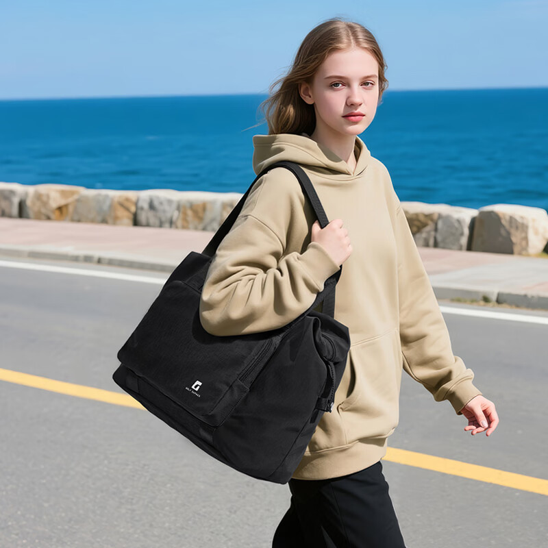 GOLF Lightweight Foldable Travel Bag Large Capacity Luggage Duffle Bag Unisex Outdoor Fitness Sports Bag Business Trip Travel Handbag