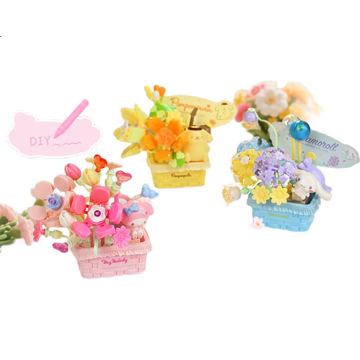 Конструктор Yueguangshe Sanrio Collaboration Floral Secret Language Blind Box Building Blocks Toy, Подарок для девушек, День Рождения и Новый Год