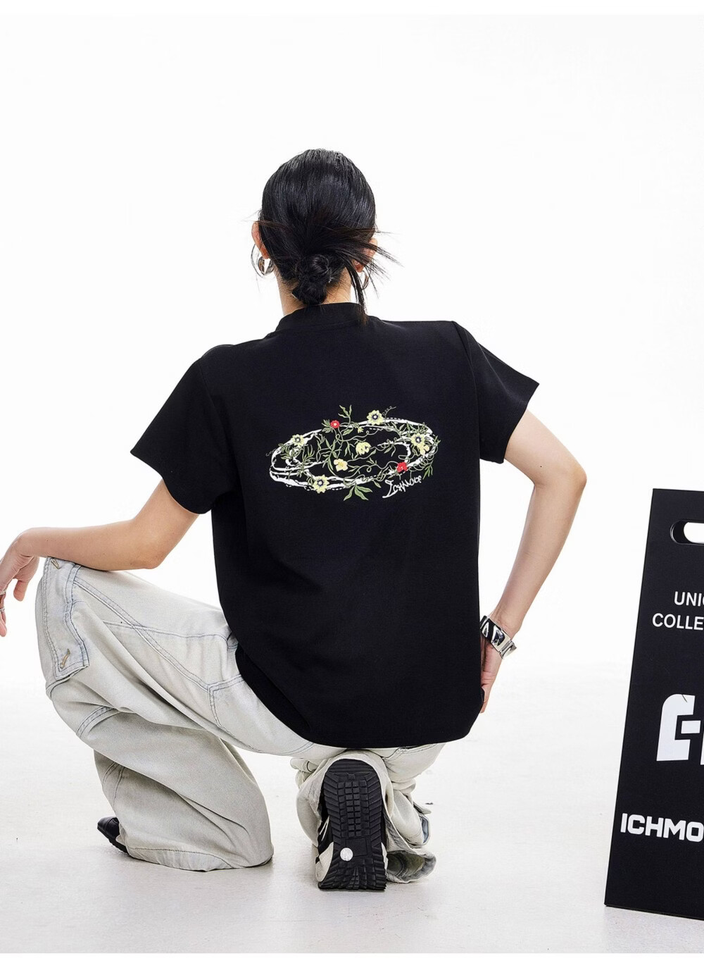ICH MODE American Style Floral Embroidery Shoulder-Fitting Short Sleeve T-Shirt Women Spring Summer New Slim Fit Half High Neck Half Sleeve Top White S 17