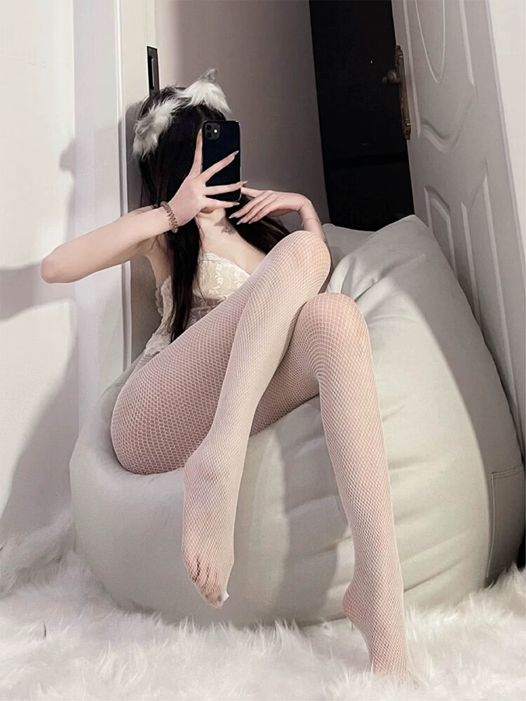 9i9 Rhinestone Fantasy Sexy Hollow-out Fishnet Stockings Pure Desire Lace Vintage Pattern Leggings 3 Pairs S67 11