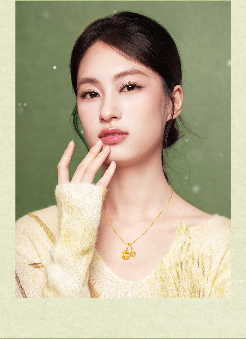 CHOW TAI SENG New Year Gift Wish Apple Silver Glitter Necklace 925 Silver Design Luxury Gift for Girlfriend on Christmas Eve 2