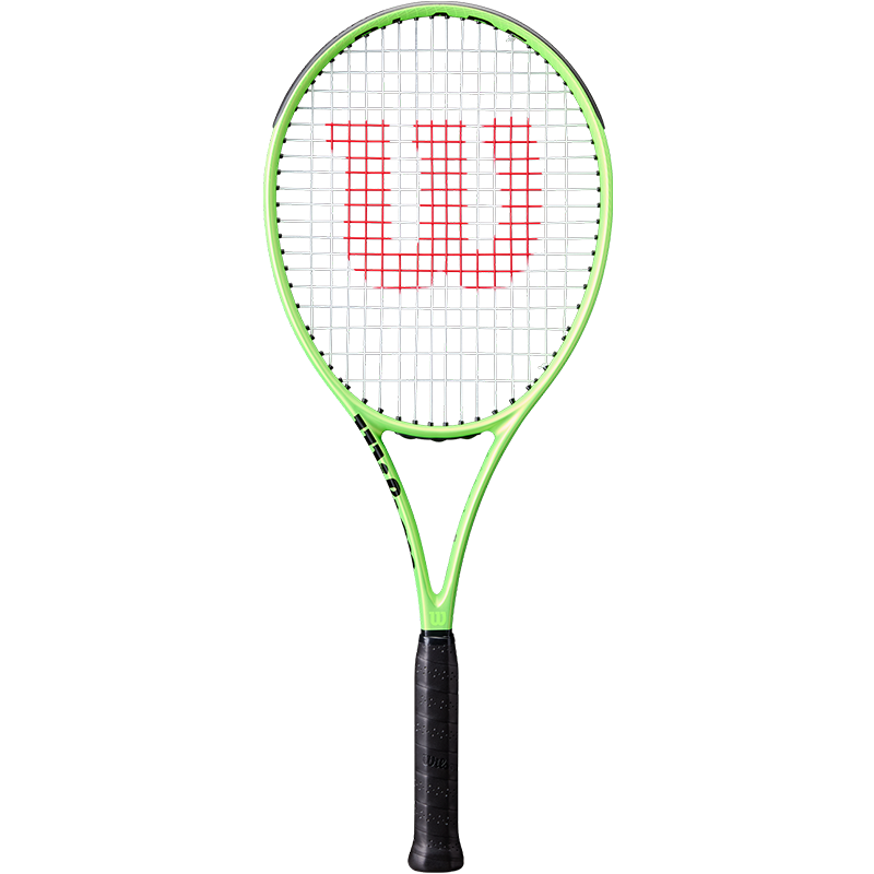 Wilson BLADE FEEL, a lightweight advanced racket made of composite carbon fiber