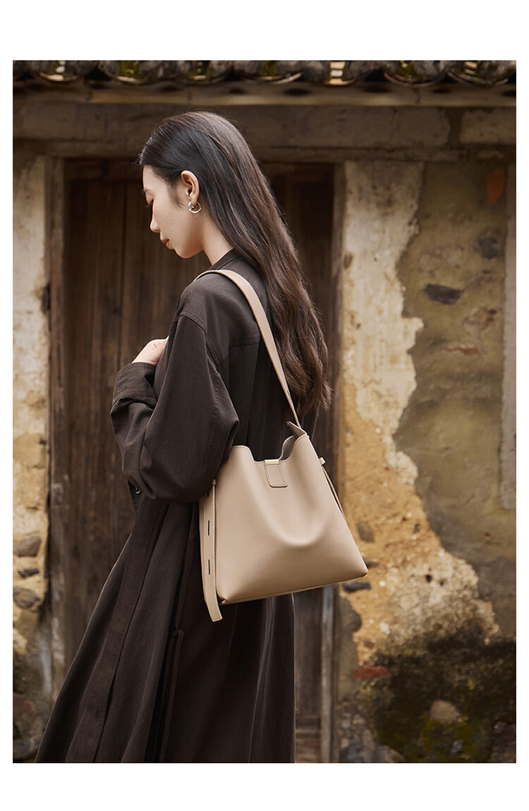 Nalandu Women's Bag 2026 New Cowhide Bucket Bag Shoulder Bag Crossbody Commuter Gift for Girlfriend 38 Goddess Festival Gift 16