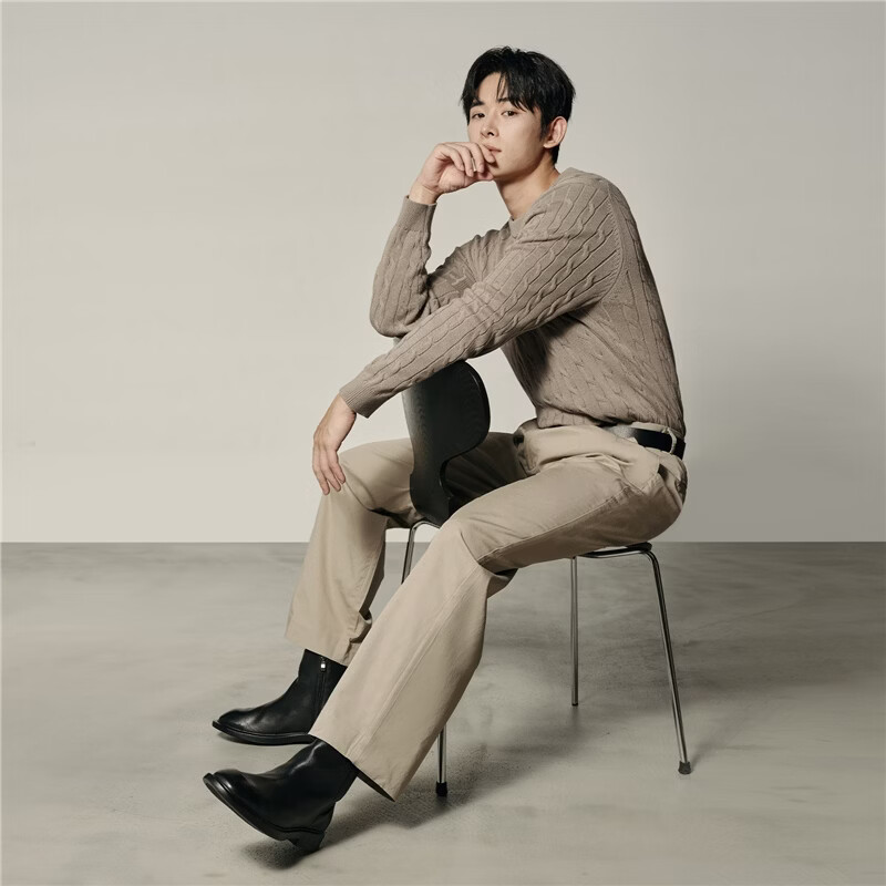 Giordano Men's Cable Knit Sweater New College Style Crew Neck 01055731 Korean Celebrity Edition