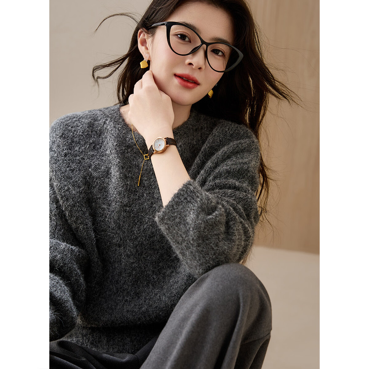 Demana Luxury Alpaca Wool Blend Winter Lazy Style Long Hair Crew Neck Soft Elegant Knit Sweater for Women