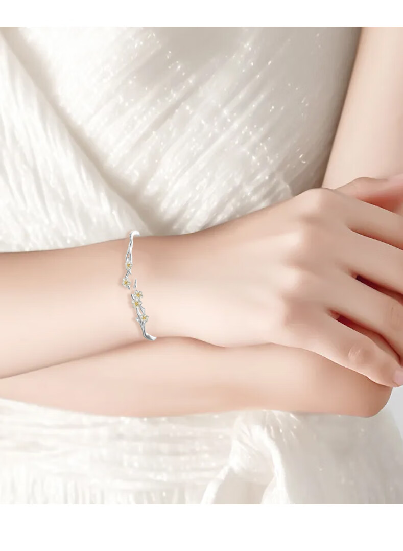 Chow Tai Fook [1000+ Stores] Moli Jasmine National Style Women's Bracelet Luxury Bangle Birthday Gift for Girlfriend 10