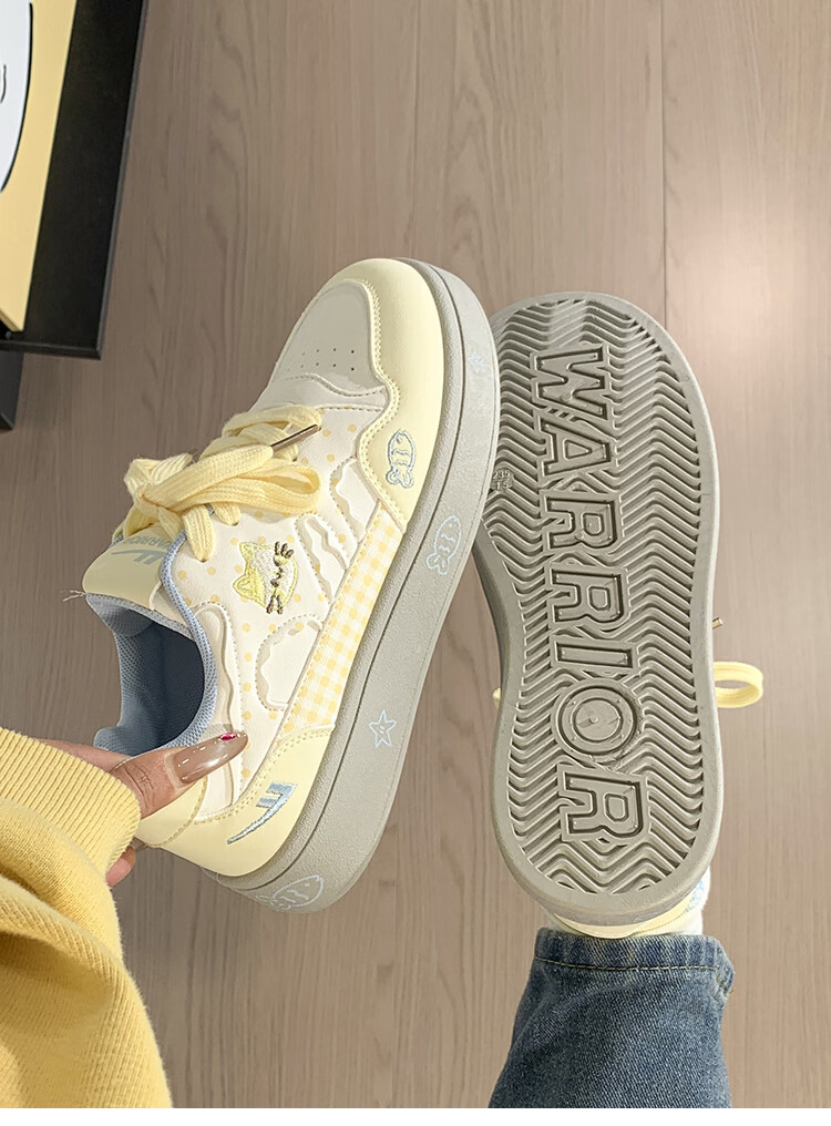 Warrior Cute Cat Canvas Shoes for Women 2026 Spring Autumn New Versatile Lightweight Casual Breathable Thick-Soled White Sneakers for Female Students 2