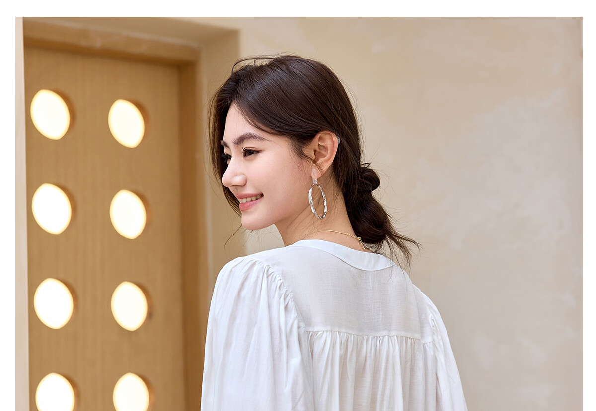 Halo Queen Women's Short Sleeve V-Neck White Shirt Summer Interview Professional Commuter Blouse H52S013 38