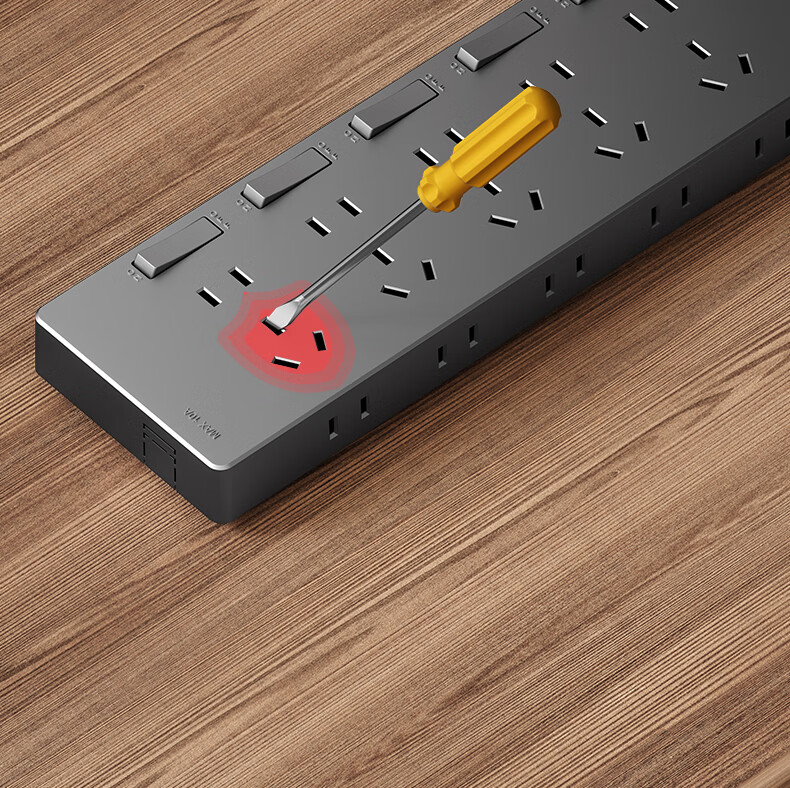 International Electric Multi-Port Wall-Mounted Wireless Extension Socket Expander Power Strip Panel Right-to-Left Expansion White 12