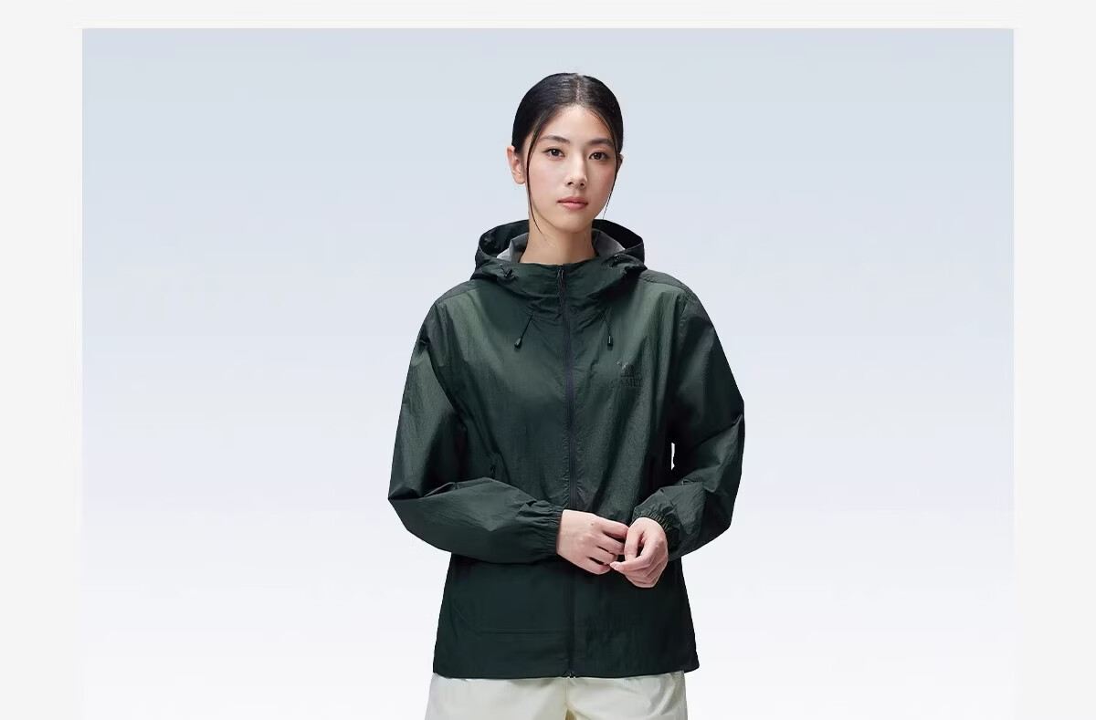 Camel [Wang Junkai Edition] 2026 Spring Summer Unisex Breathable Cooling Windproof Water-Repellent Sports Jacket 41