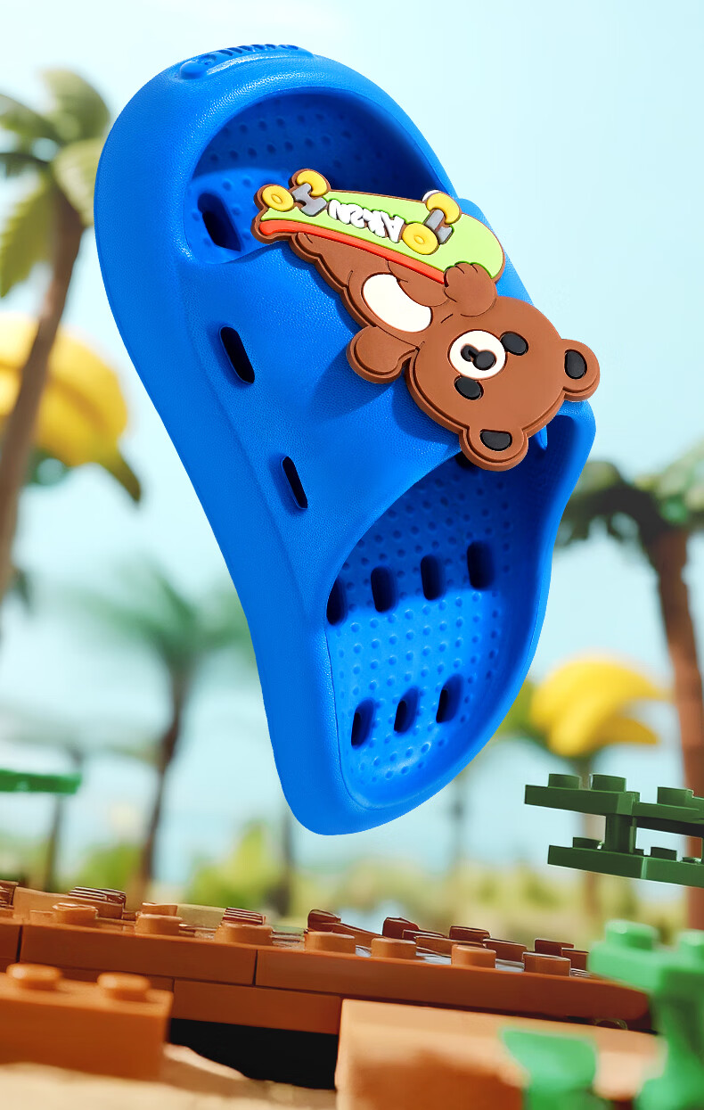 She Enjoy Cartoon Style Indoor Bathroom Water Drainage Slippers for Kids and Adults 1