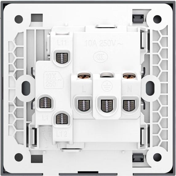 White Image 3