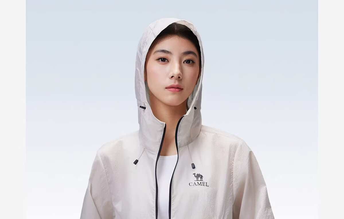 CAMEL [Wang Junkai Edition] 2026 Spring Summer Unisex Breathable Cooling Windproof Water-Repellent Sports Jacket 36