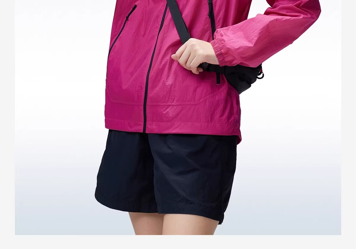 Camel [Wang Junkai Edition] 2026 Spring Summer Unisex Breathable Cooling Windproof Water-Repellent Sports Jacket 37